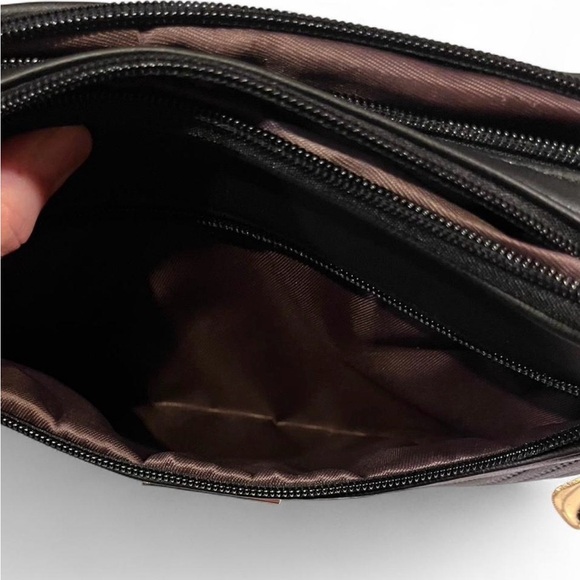 Black Crossbody Bag with Quilted Detail - Picture 5 of 7